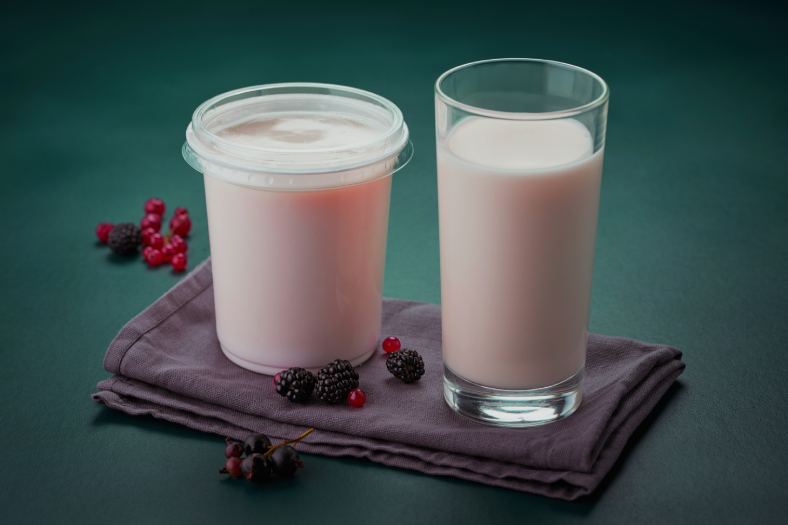 Напиток кисломолочный йогуртный с вишней и черешней - 400 гр